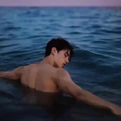 卢骁梦